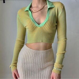 437 Ribbed Collard Cropped Sweater Size Small